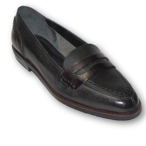 G.H Bass Black and Brown Penny Loafers 7N